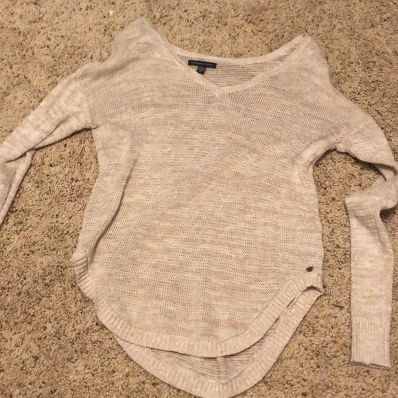 ⭐️SOLD⭐️AEO Sweater - Picture 1 of 3